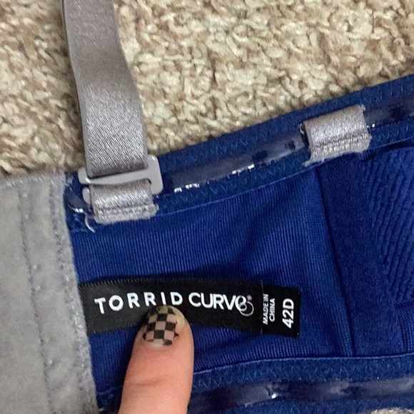 Torrid Curve Blue Gray Lace Adjustable Strap Bra 42 D Item 11845895 - Picture 2 of 7
